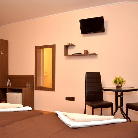 Стаи За Гости Тони И Крис Dewin Exterior foto
